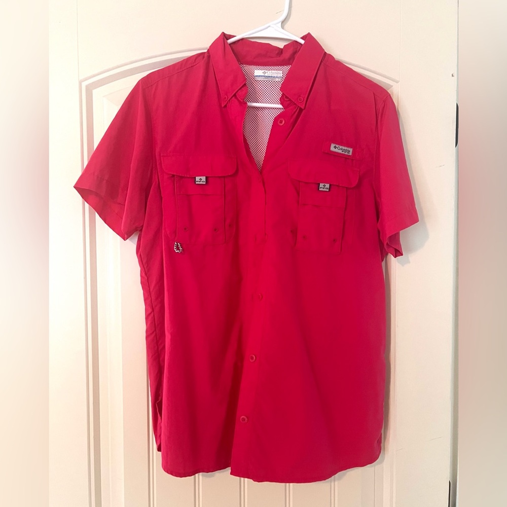 Good used condition Columbia PFG shirt